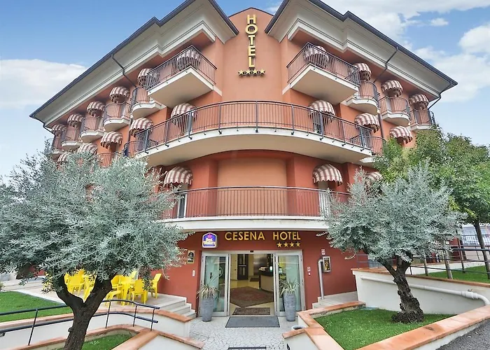 Western Hotell 3*