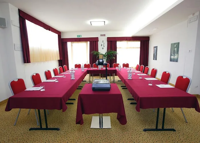 Western Hotell 3*