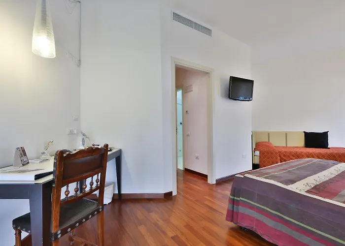 Western Hotell 3*