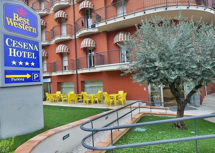 Western Hotell 3*