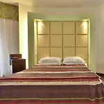 Western 3* Чезена