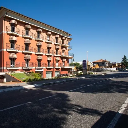 Western Hotell 3*