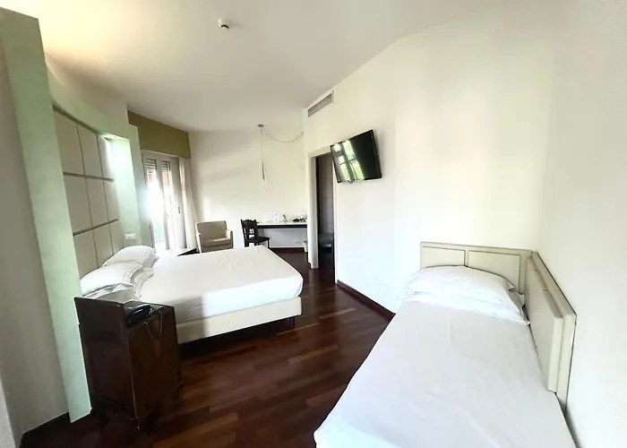 Western 3* Cesena